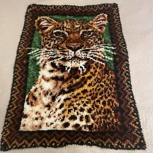 Vintage Leopard Cheetah Latch Hook Rug Wall Hanging Decor 70s Complete 40”x 27” - Picture 1 of 5