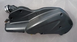 PIAGGIO BV 250 scooter AIR FILTER ASSEMBLY (complete) -  part # 844070 - Picture 1 of 9