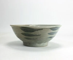 Antique Chinese Ming Dynasty porcelain bowl, 14.5cm diameter c.16th/17th century - Picture 1 of 6