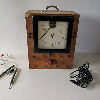 Ancien Voltmètre Portatif  - Photo 1/4