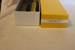 HO Scale Atlas, SD35 Diesel Locomotive, Golden Feather, Green & Yellow #713 - Picture 1 of 6