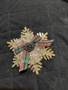 Feiertage Weihnachten Handarbeit Schneeflocke Schleife Ornament Dekoration 3 Zoll - Bild 1 von 2