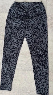 Legging para mujer Pink Active VS cordón ceñido guepardo gris negro XL ~USADO EN EXCELENTE ESTADO~ Foto 1 de 4