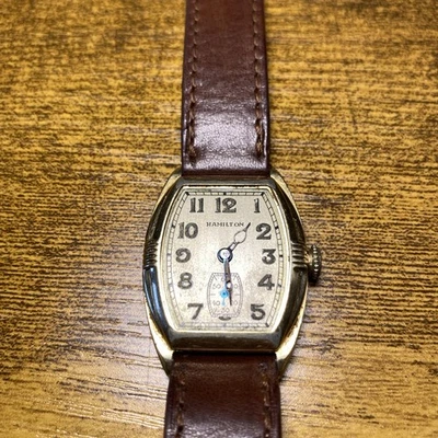 30's Vintage Hamilton Perry wristwatch rare 14K Gold filled 17 Jewel 987-F Works - Image 1 of 4