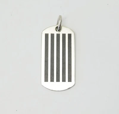 Pendente Tag In Argento Sterling Con Strisce Di Smalto Nero Di Christofle - Immagine 1 di 3