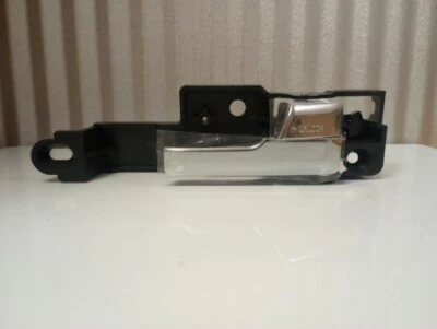 Manija de puerta lateral derecha interior del pasajero OEM FORD FUSION BE5Z5422600B Foto 1 de 3