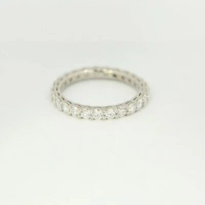 Banda de eternidad de diamantes naturales redondos de 1,05 quilates de oro blanco sólido de 14 quilates talla 6 Foto 1 de 4