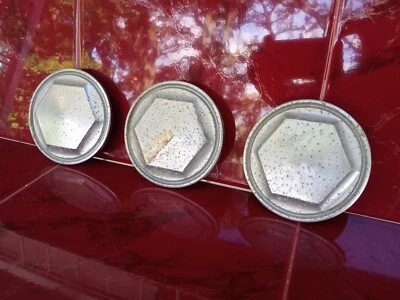 1979-1984 Dodge Chrysler Plymouth 14 «провода колеса набор (3) центральные колпаки винтажный - Изображение 1 из 4