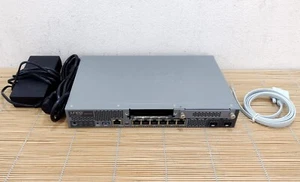 Passerelle de services Juniper SRX320-SYS-JE SRX320 8GE 2x emplacements MPIM 4G RAM 8G Flash - Photo 1/1