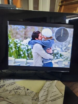 Sony DPF-D810 8" Digital Picture Frame S-Frame Black with LCD Display No Remote - Image 1 of 4