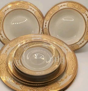 Juego de placas alemanas moradas y doradas borde en relieve 11 piezas Mega ALEMANIA porcelana fina - Imagen 1 de 20