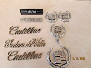 LOTE DE 12 INSIGNIAS EMBLEMA CORONA CRESTA CADILLAC Sadan de Ville años 80 90 vintage - Imagen 1 de 6