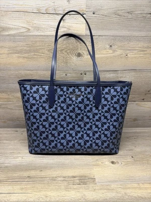 Kate Spade Blue  Bleeker Flower Tote Pre Owned READ !!!!!! - Image 1 of 4