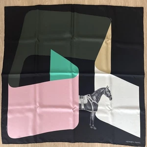 Hermes Carre 90 La Serpentine De Pie - Bild 1 von 9