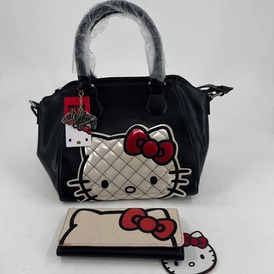 NUEVO Sanrio Hello Kitty Bolso de Hombro Acolchado Cartera Negro Rojo Cremallera y Cartera RARO Foto 1 de 4