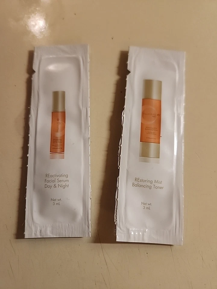 Suero facial reactivador Arbonne día y noche y almacenamiento de muestras de tónico bruma 3 mg Ea Foto 1 de 1