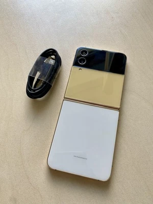 Samsung Galaxy Z Flip 4 SM-F721U 256GB Bespoke Yellow&White (Unlocked) - Bild 1 von 4