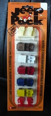 198O MIDGETOY JEEP RACK #5506 METAL DIECAST 5 JEEPS 2 GAS PUMPS MOC - Image 1 of 4