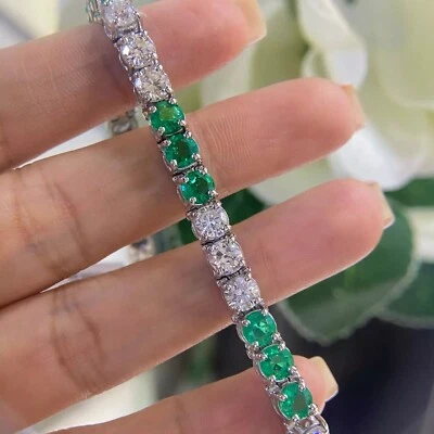 Теннисный браслет с изумрудом круглой огранки 8 карат с покрытием из белого золота 14 карат - Изображение 1 из 4