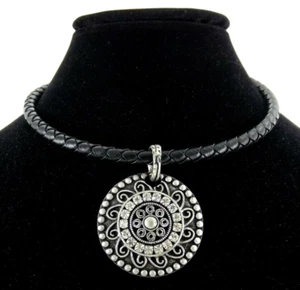 Collar colgante de cuero tejido envuelto de 17" Chico's estrás occidental - Imagen 1 de 5