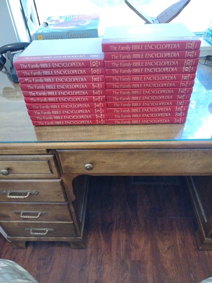 The Family Bible Encyclopedia (1972, Hardcover Set) 22 Book Set - Image 1 of 4