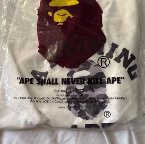 A Bathing Ape T-shirt White And Black Camo Size S - Picture 1 of 4