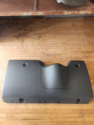 GMC Envoy/Trailblazer 2002-2009 LH rodilla izquierda panel de patada refuerzo peltre oscuro Foto 1 de 3