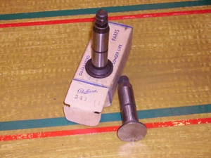 1940-7 Packard 120 Valve Lifters/Tappet. (2) NOS. - Picture 1 of 2