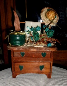 XRARE-6"/8" DOLL DRESSER-EXCELLENT!8" x 5" x 3" DEEP-SO PRETTY-BARBIE,TINY KITTY - Picture 1 of 2