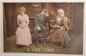 C 1909 LOVE & ROMANCE HUMOR POSTCARD "A HOT TIME" A FRUSTRATING DATE - Picture 1 of 2