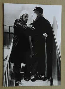 X25 PRESSEFOTO Anthony Hopkins / John Hurt - Der Elefantenmensch - 1980 - Bild 1 von 1