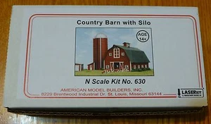 American Model Builders, Inc #630 Country Scheune mit Silo (Bausatzform) Spur N - Bild 1 von 1