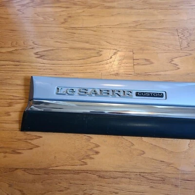 97-99 BUICK LESABRE PERSONALIZADO CONDUCTOR IZQUIERDO MOLDURA PUERTA DELANTERA SILVERMIST Foto 1 de 4