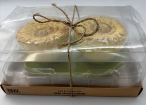 Boston Warehouse Keramik gelb Sonnenblumen Salz und Pfefferstreuer mit Tablett - Bild 1 von 10