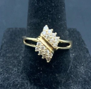 Anillo estilo boda vintage antiguo tono dorado estrás circonita cúbica - talla 7,5 - Imagen 1 de 4