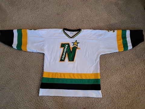 Minnesota North Stars Jersey Mens Size XXL NHL Hockey CCM Authentic Knit Canada Cover
