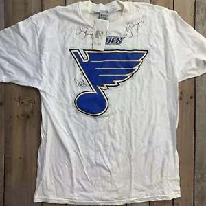St Louis Blues Hockey T-Shirt Mens Size L Autographed Jamal Mayers Chris Pronger - Picture 1 of 10