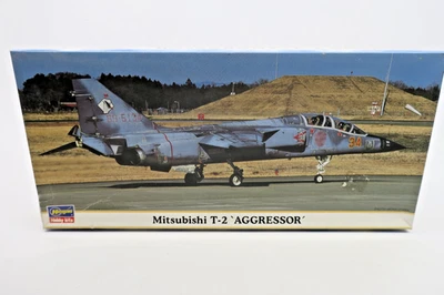 Hasegawa 1/72 Mitsubishi T-2 Aggressor Model Kit - Image 1 of 4