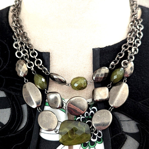 VETEMENTS Collana bavaglino perline stratificate muschio verde perline acriliche catena rolo gioielli boho