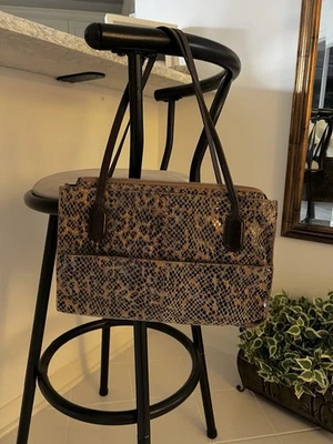 Hobo International Shoulder Handbag - Image 1 of 4