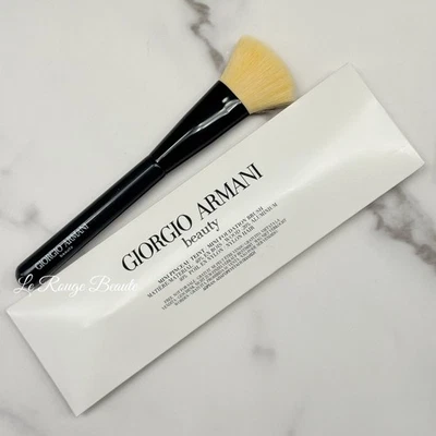 Giorgio Armani Beauty Mini Foundation Brush - Apx 5" Contour Blush Highlighter - Image 1 of 3