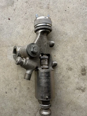 Vintage DeVilbiss Type PWV Paint Spray Gun - Image 1 of 4