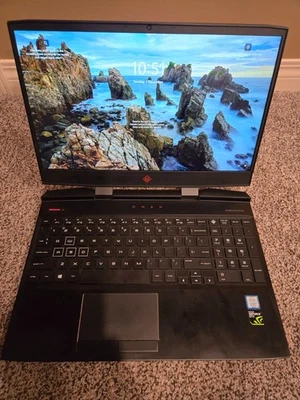 HP OMEN 15-dc0052nr (512GB SSD+1TB HDD,Intel i7-8750U,24GB RAM,NVIDIA GTX 1060) Foto 1 de 4