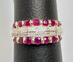 10 Karat Goldring mit Rubinen und Diamantsplittern, Größe 9, Gewicht 5 Gramm - Bild 1 von 8