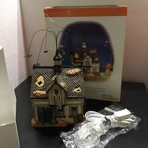 Dept 56 Snow Village Halloween, CREEPY CREEK CARRIAGE HOUSE, 55055  EUC - Picture 1 of 9