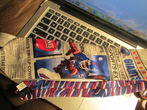 New York Giants Silk Neck Tie Men's Guys NFL NYG G Men NECKTIE Cover