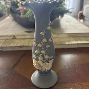 Lefton Blue Bisque 6.5" Tall Bud Vase w/White Flowers #2177 Vintage - Picture 1 of 3