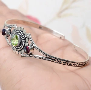 Green Peridot Cut & Garnet Gemstone 925 Sterling Silver Unique Look Bangle Cuff - Picture 1 of 5