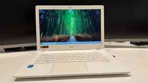 Acer Aspire Notebook Full HD - Intel i5 - 8GB RAM - 500 GB - Weiß - Bild 1 von 6