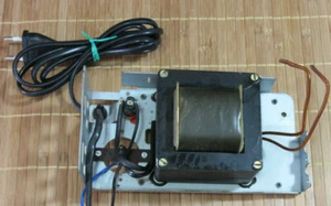 BRAUN REGIE 530 VINTAGE DIETER RAMS RECEIVER PARTS: POWER TRANSFORMER. - Picture 1 of 3